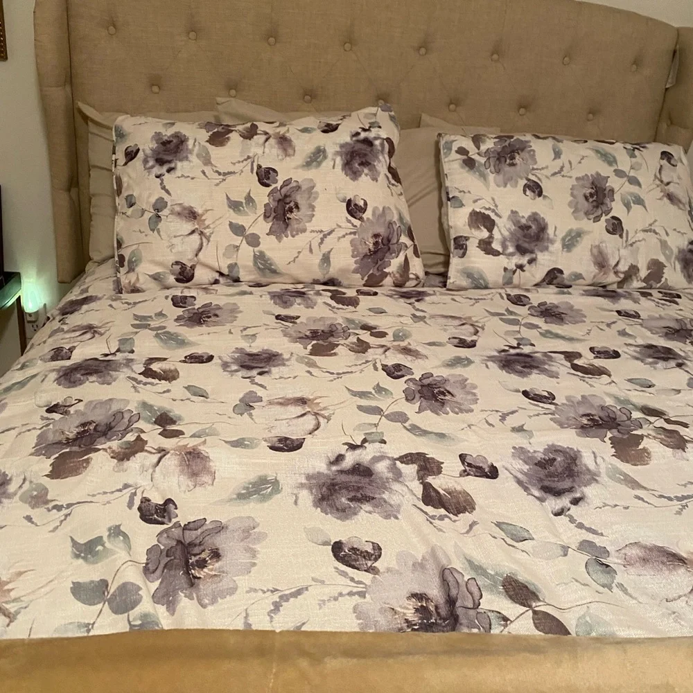 Sherry Kline Queen Floral Comforter Set